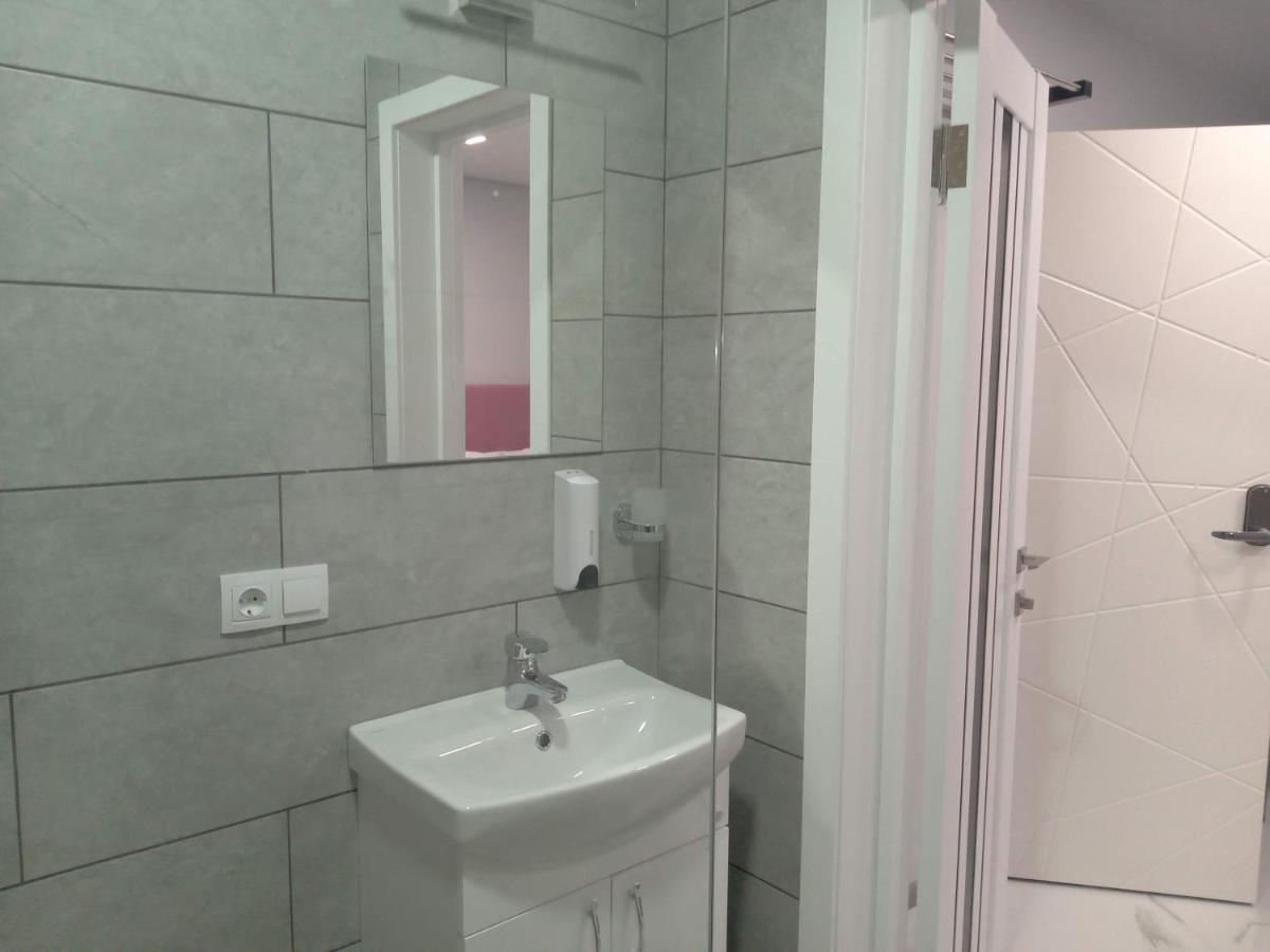 39 Apart Hotel Lviv Eksteriør billede