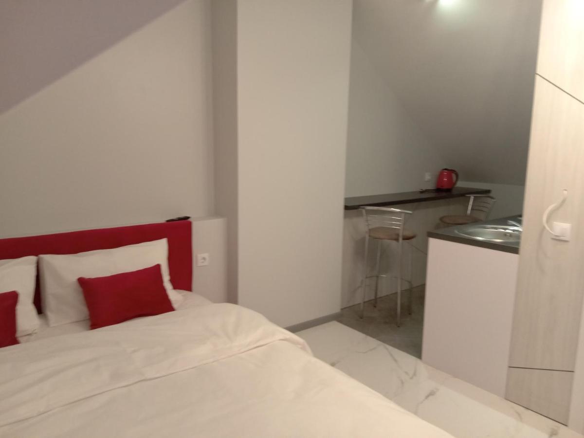 39 Apart Hotel Lviv Eksteriør billede
